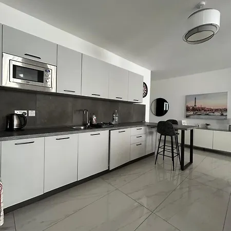 Apartment Luxury Two Bedroom With Sofa Bed - Sliema, Tigne Point!
