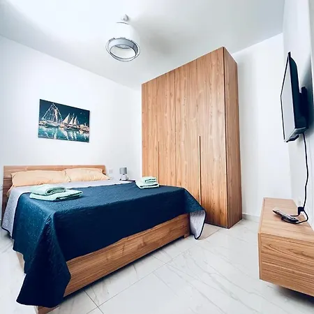 Luxury Two Bedroom With Sofa Bed Sliema, Tigne Point!