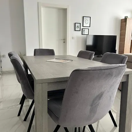 Апартаменты Luxury Two Bedroom With Sofa Bed Sliema, Tigne Point! *