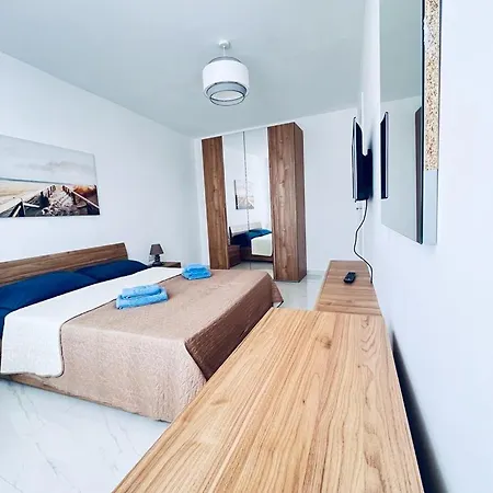 Luxury Two Bedroom With Sofa Bed Sliema, Tigne Point! *