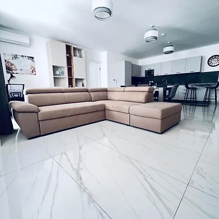 Luxury Two Bedroom With Sofa Bed Sliema, Tigne Point! *